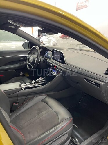 Hyundai Sonata-19