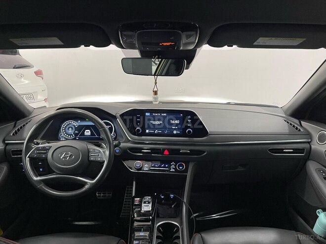 Hyundai Sonata-18