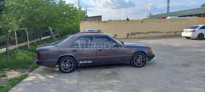 Mercedes E 250 1992, 388,880 km - 2.5 l - Şirvan