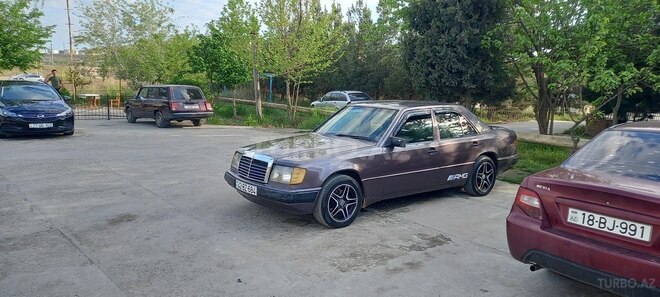 Mercedes E 250 1992, 388,880 km - 2.5 l - Şirvan