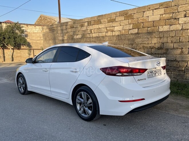 Hyundai Avante 2015, 152,910 km - 1.6 l - Bakı
