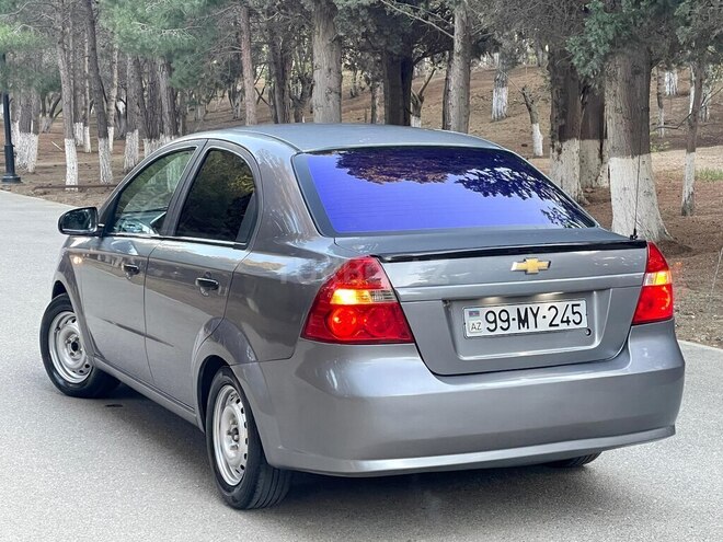 Chevrolet Aveo-7