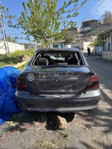 Opel Vectra 1996, 291,000 km - 1.8 l - Bakı