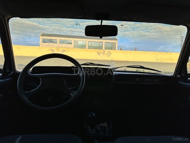 LADA (VAZ) 2107 2000, 99,000 km - 1.6 л - Salyan