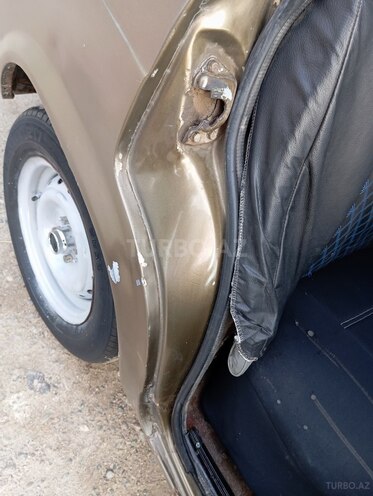 LADA (VAZ) 2107 1982, 99,999 km - 1.6 l - Salyan