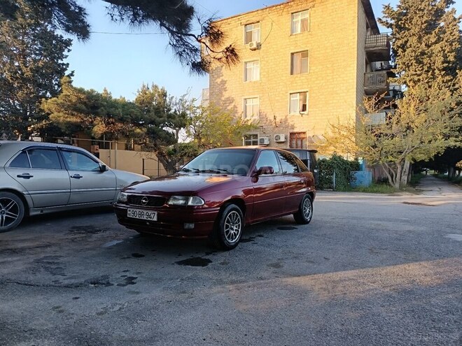 Opel Astra 1996, 329,052 km - 1.6 l - Bakı