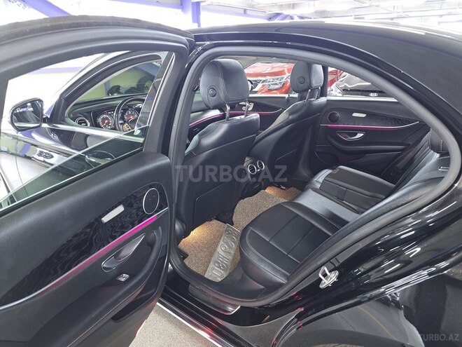 Mercedes E 220 d 2016, 275,600 km - 2.0 l - Bakı