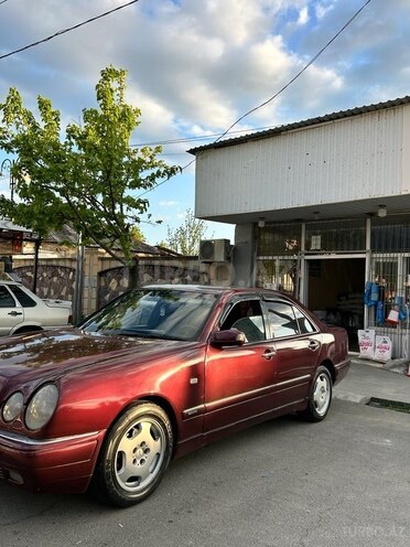 Mercedes E 200 1998, 500,000 km - 2.0 l - Balakən