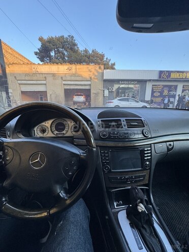 Mercedes E 240 2002, 430,000 km - 2.6 l - Biləsuvar