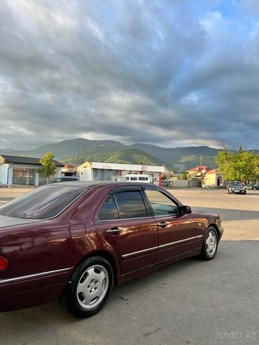 Mercedes E 200 1998, 500,000 km - 2.0 l - Balakən
