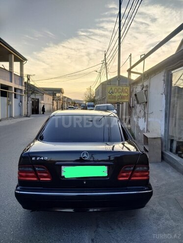 Mercedes E 240 1998, 322,000 km - 2.4 l - Bakı