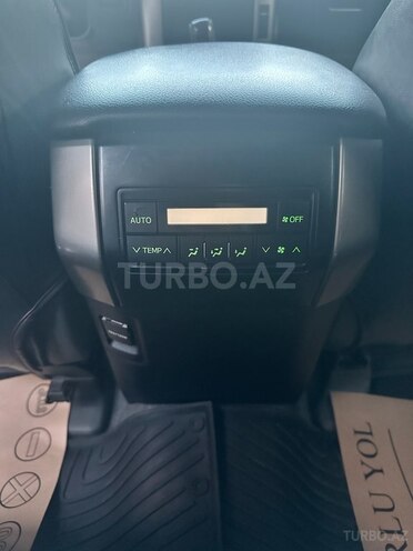 Toyota Land Cruiser Prado 2010, 169,000 km - 2.7 л - Bakı