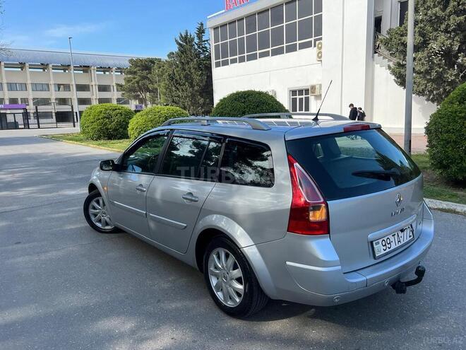 Renault Megane-11