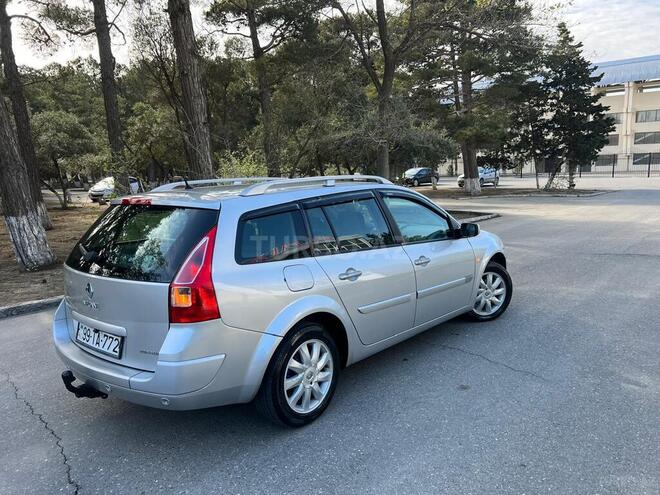 Renault Megane-12