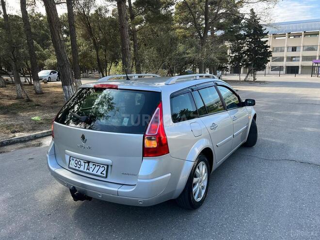 Renault Megane-13