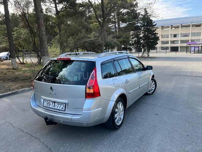 Renault Megane-6