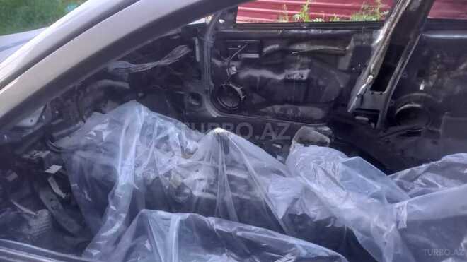 Mercedes E 220 d 2004, 322,210 km - 2.2 l - Gəncə
