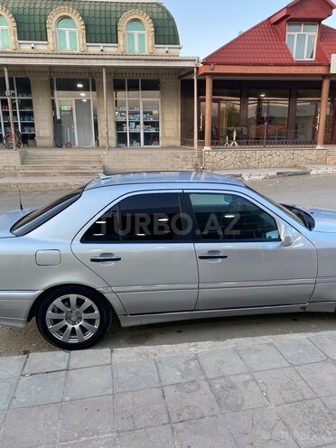 Mercedes C 180 2000, 285,000 km - 1.8 l - Gəncə