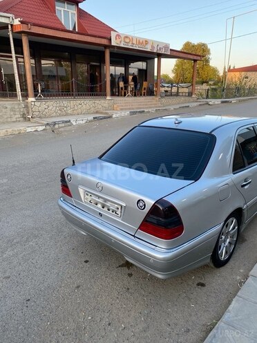 Mercedes C 180 2000, 285,000 km - 1.8 l - Gəncə