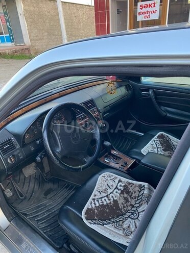 Mercedes C 180 2000, 285,000 km - 1.8 l - Gəncə