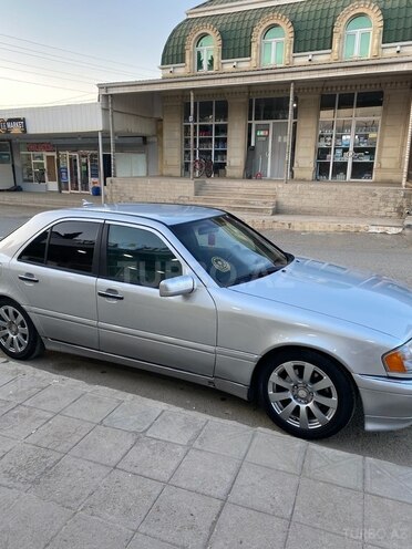 Mercedes C 180 2000, 285,000 km - 1.8 l - Gəncə