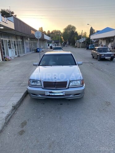 Mercedes C 180 2000, 285,000 km - 1.8 l - Gəncə