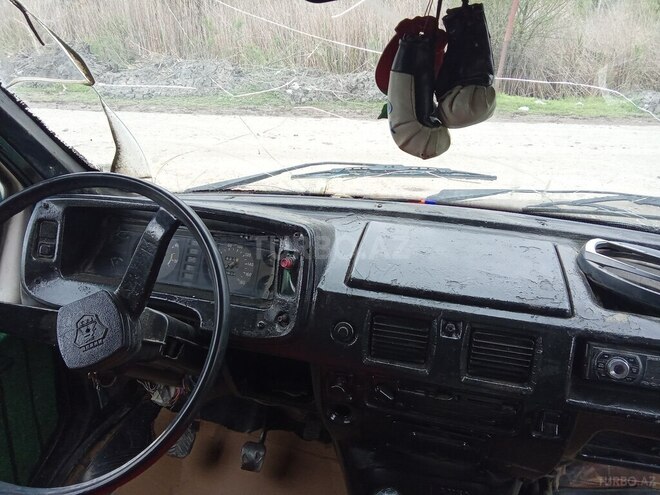 GAZ 33021 1998, 300,000 km - 2.5 l - Salyan