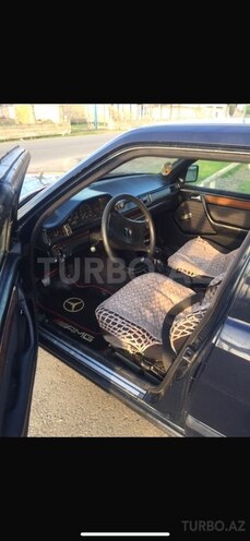 Mercedes E 230 1988, 302,142 km - 0.2 л - Masallı