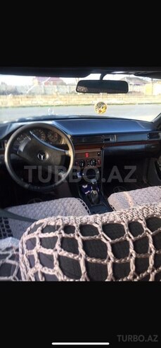 Mercedes E 230 1988, 302,142 km - 0.2 л - Masallı
