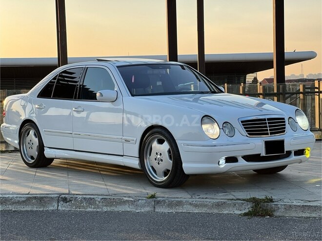 Mercedes E 320 2001, 333,000 km - 3.2 l - Bakı