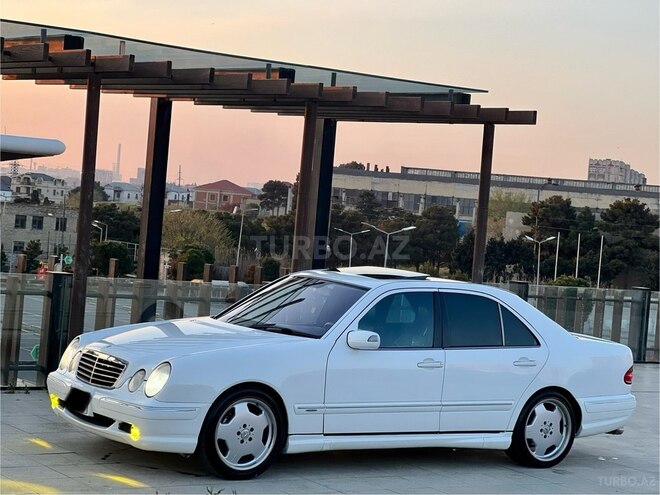 Mercedes E 320 2001, 333,000 km - 3.2 l - Bakı