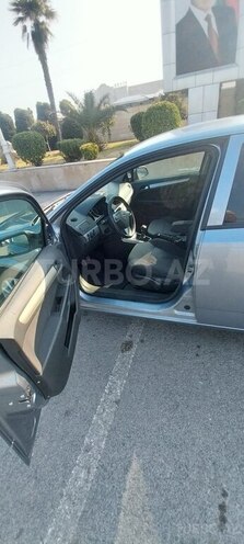 Opel Astra 2009, 245,000 km - 1.4 l - Bərdə