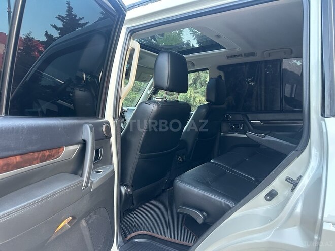 Mitsubishi Pajero 2013, 175,236 km - 3.5 l - Bakı