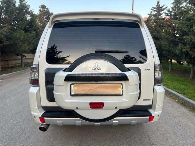 Mitsubishi Pajero 2013, 175,236 km - 3.5 l - Bakı