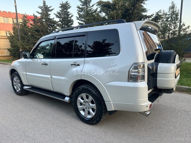 Mitsubishi Pajero 2013, 175,236 km - 3.5 l - Bakı