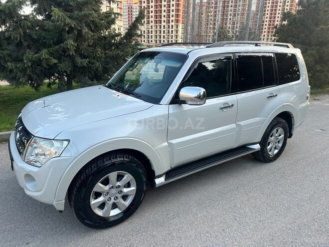 Mitsubishi Pajero 2013, 175,236 km - 3.5 l - Bakı
