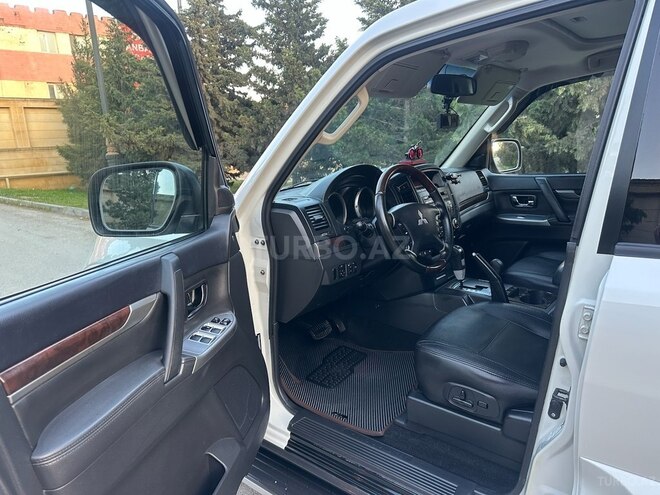 Mitsubishi Pajero 2013, 175,236 km - 3.5 l - Bakı