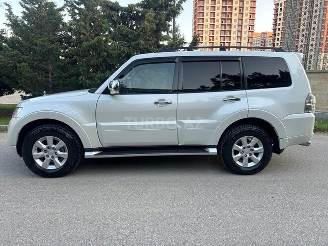 Mitsubishi Pajero 2013, 175,236 km - 3.5 l - Bakı