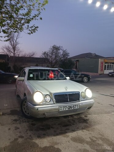 Mercedes E 230 1996, 317,000 km - 2.3 l - Bakı