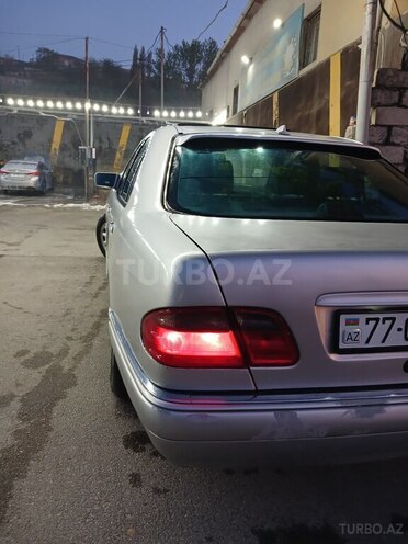 Mercedes E 230 1996, 317,000 km - 2.3 l - Bakı