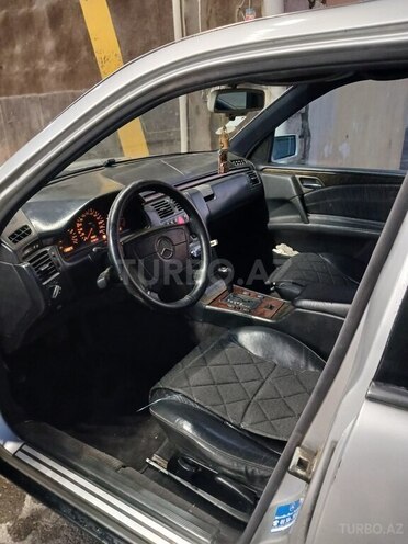 Mercedes E 230 1996, 317,000 km - 2.3 l - Bakı