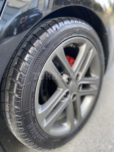 Kia K5-16