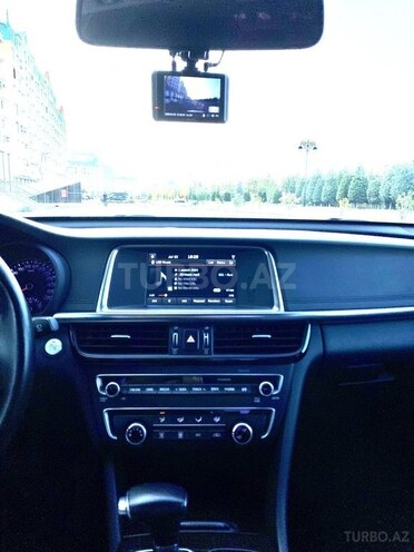 Kia K5-7
