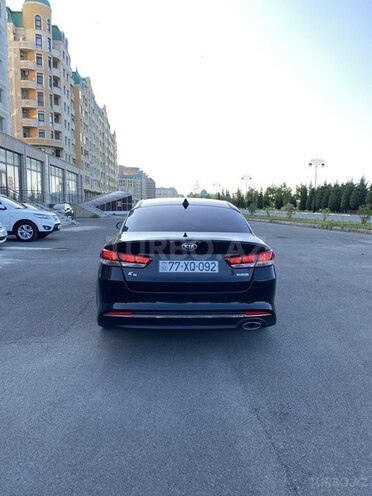 Kia K5-3