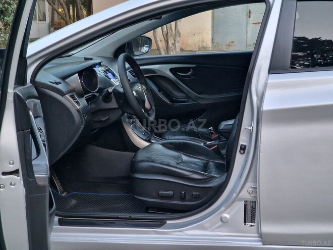 Hyundai Elantra 2013, 215,456 km - 1.8 л - Sumqayıt