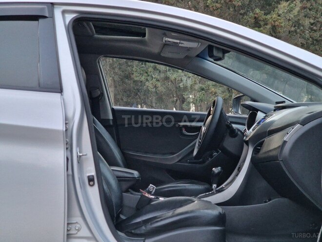 Hyundai Elantra 2013, 215,456 km - 1.8 л - Sumqayıt