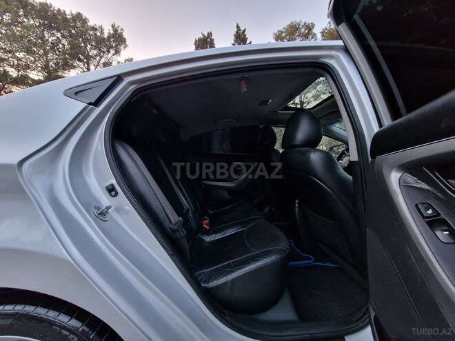 Hyundai Elantra 2013, 215,456 km - 1.8 л - Sumqayıt