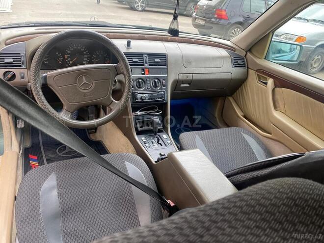 Mercedes C 220 1994, 590,000 km - 2.2 l - Bakı