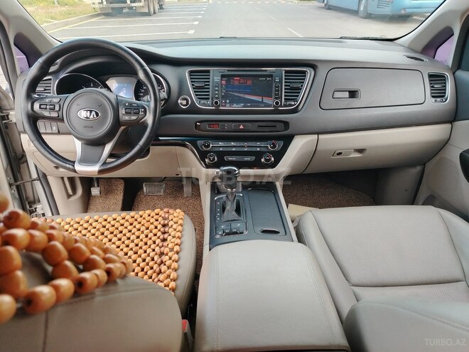 Kia Carnival 2016, 24,700 km - 2.2 л - Bakı