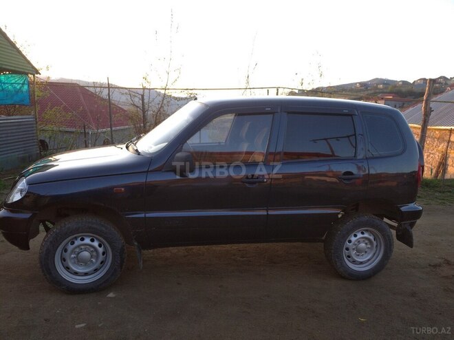 Chevrolet Niva-2